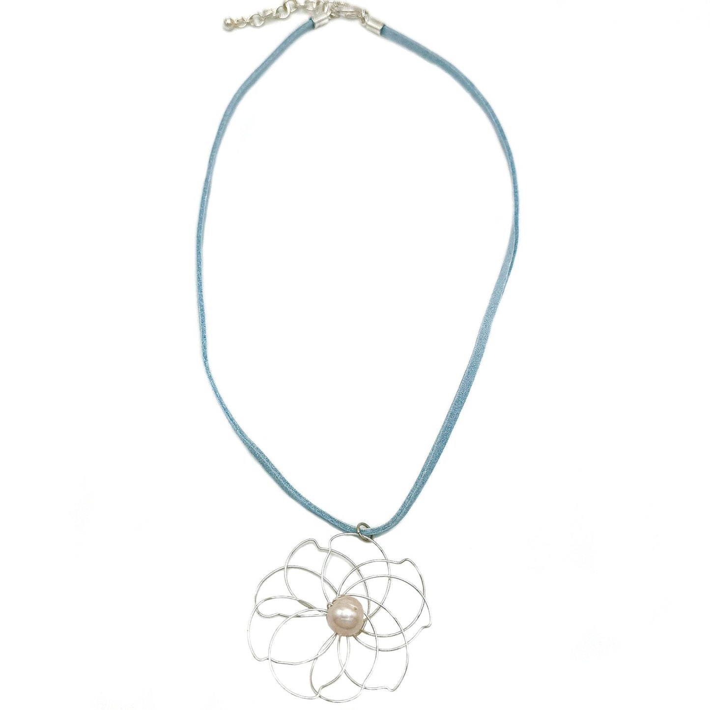 Petals necklace